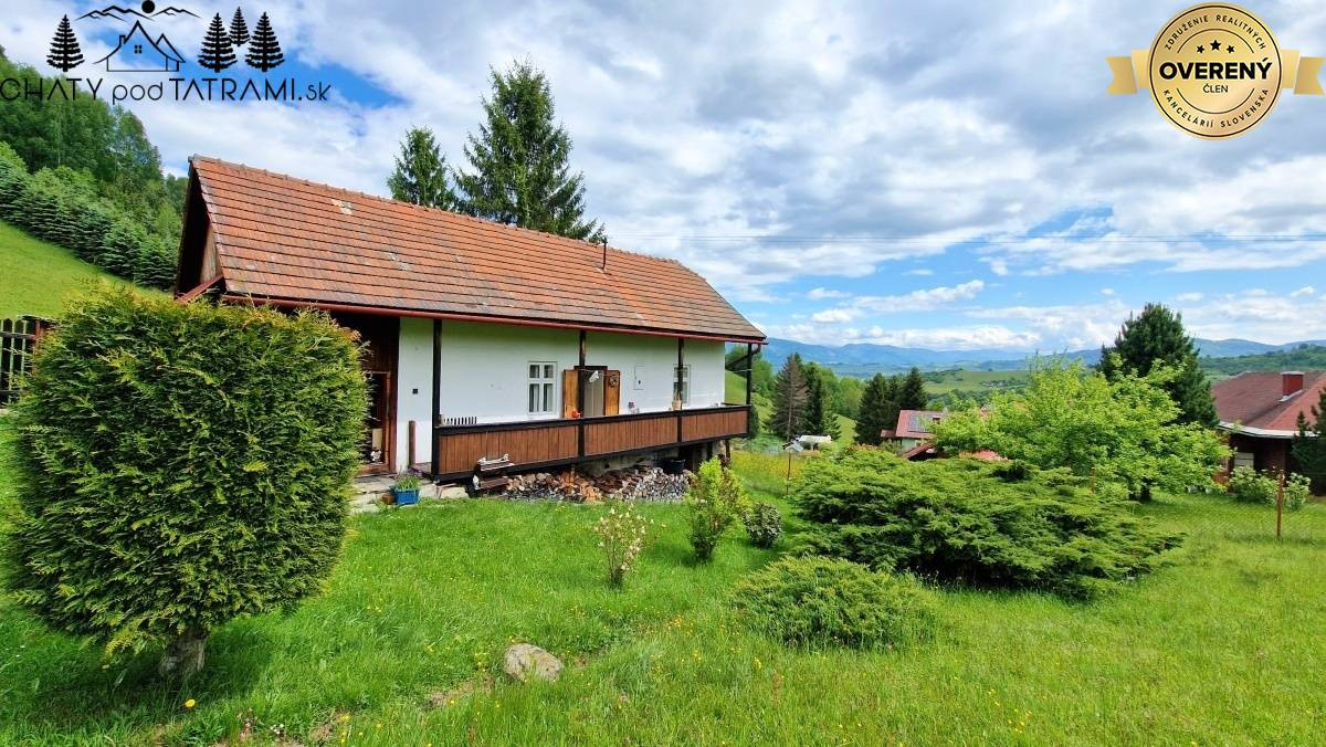 Chalúpka, polosamota, 1,9 ha pozemok, výhľad na Nízke Tatry 