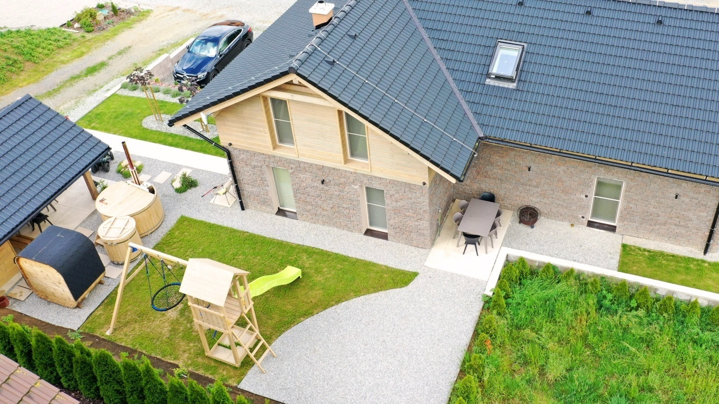 Dvojapartmánový dom pod lyžiarskym svahom Čierny Balog