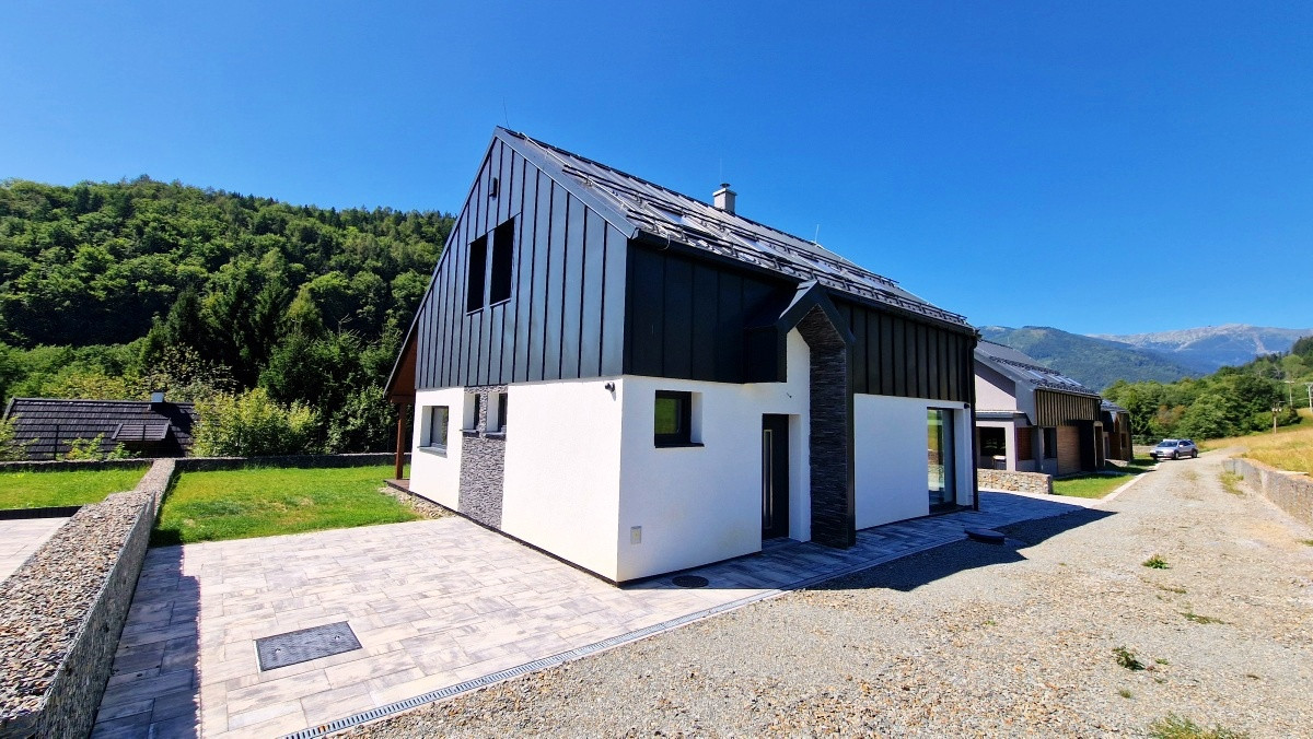 Moderná novostavba pod Chopkom - Nízke Tatry