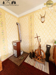 Chalúpka, polosamota, 1,9 ha pozemok, výhľad na Nízke Tatry 