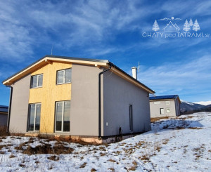 Únik z mesta, kde sa moderná architektúra stretáva s divokou prírodou?