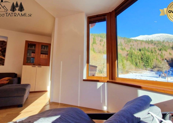 Priestranný byt s garážou Rezidencia Romantika Trangoška 