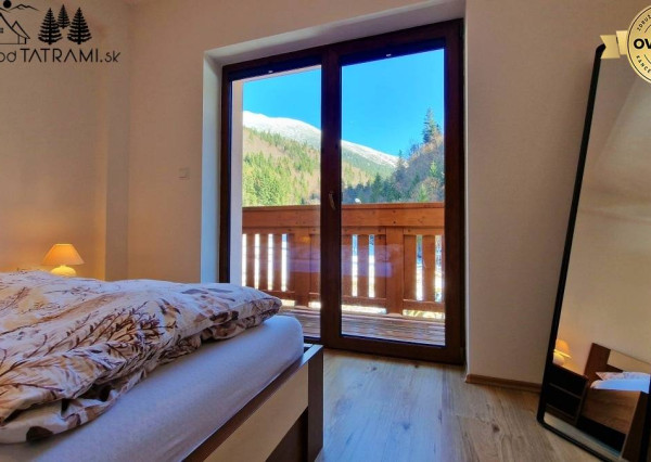 Priestranný byt s garážou Rezidencia Romantika Trangoška 