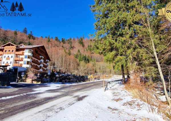 Priestranný byt s garážou Rezidencia Romantika Trangoška 