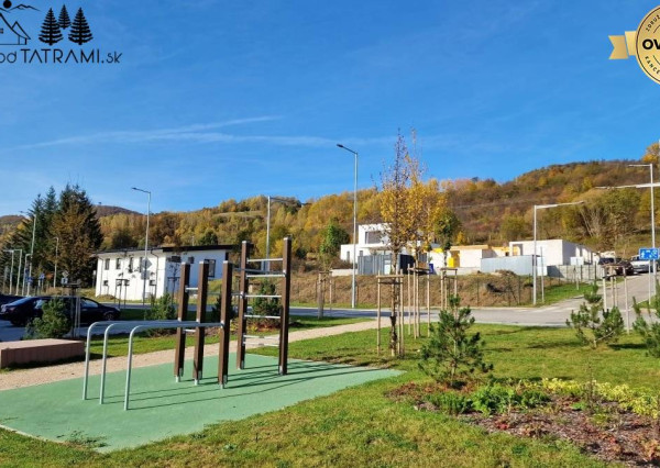 Stavebný pozemok s IS v TOP lokalite Kasárne Brezno