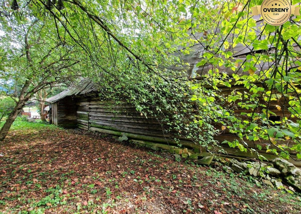 Pozemok s budovou na pokojnom mieste Mýto Nízke Tatry