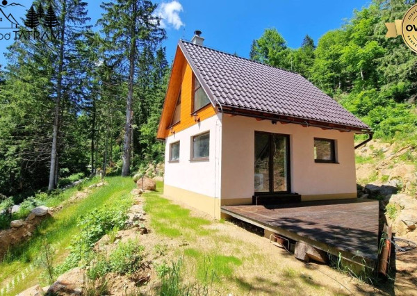 Nové chaty v lese Krpáčovo Nízke Tatry