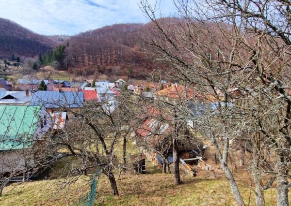 Stavebný pozemok na pokojnom mieste Mýto Nízke Tatry