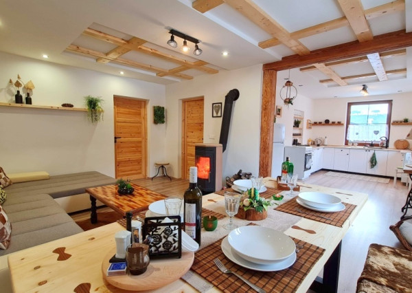 ZĽAVA Dom pre veľké skupiny, ktorý zarába Mýto – Nízke Tatry