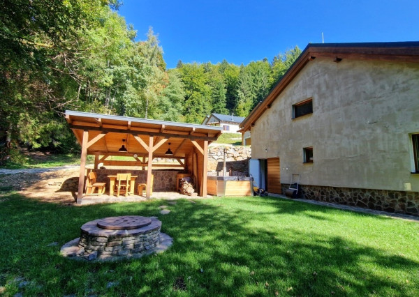 Nová 4 izbová chata s galériou v lese - Tále, Nízke Tatry
