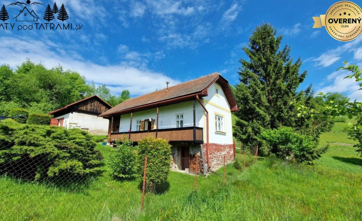 Chalúpka, polosamota, 1,9 ha pozemok, výhľad na Nízke Tatry  - fotografia 1