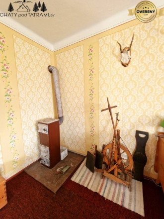 Chalúpka, polosamota, 1,9 ha pozemok, výhľad na Nízke Tatry  - fotografia 14