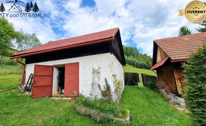 Chalúpka, polosamota, 1,9 ha pozemok, výhľad na Nízke Tatry  - fotografia 18
