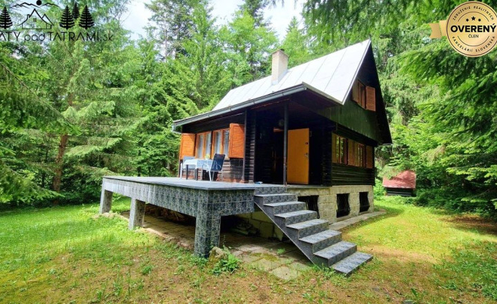 4i chata v lese pri potôčiku Krpáčovo Nízke Tatry - fotografia 1