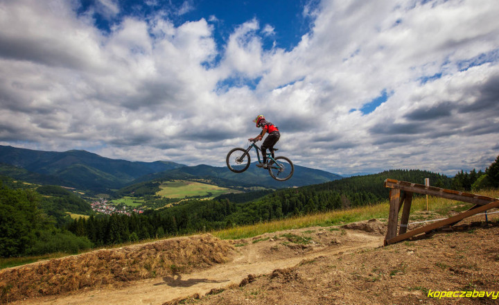 Investičný pozemok 500m od ski&bike Mýto pod Ďumbierom - fotografia 10