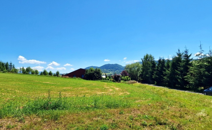 Slnečný pozemok s výhľadom na Nízke Tatry - fotografia 4