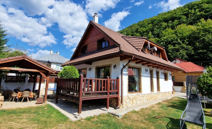 5i dom v provensálskom štýle Mýto Nízke Tatry - fotografia 1